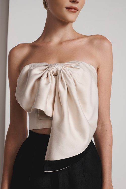 Top Cropped Louise Creme